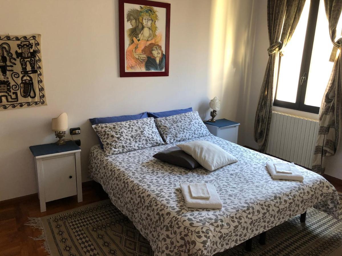 Sotto Il Tetto Di Sofia Apartment Florence Luaran gambar