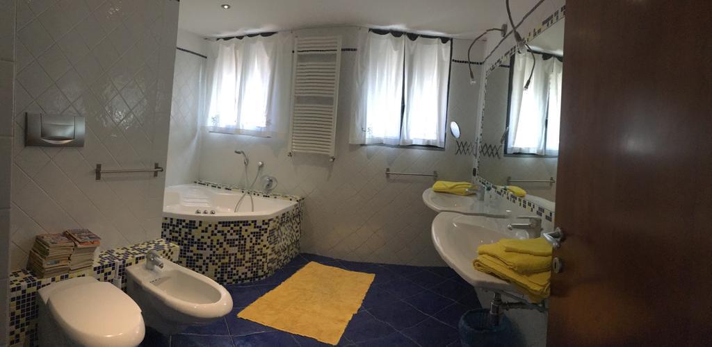 Sotto Il Tetto Di Sofia Apartment Florence Luaran gambar